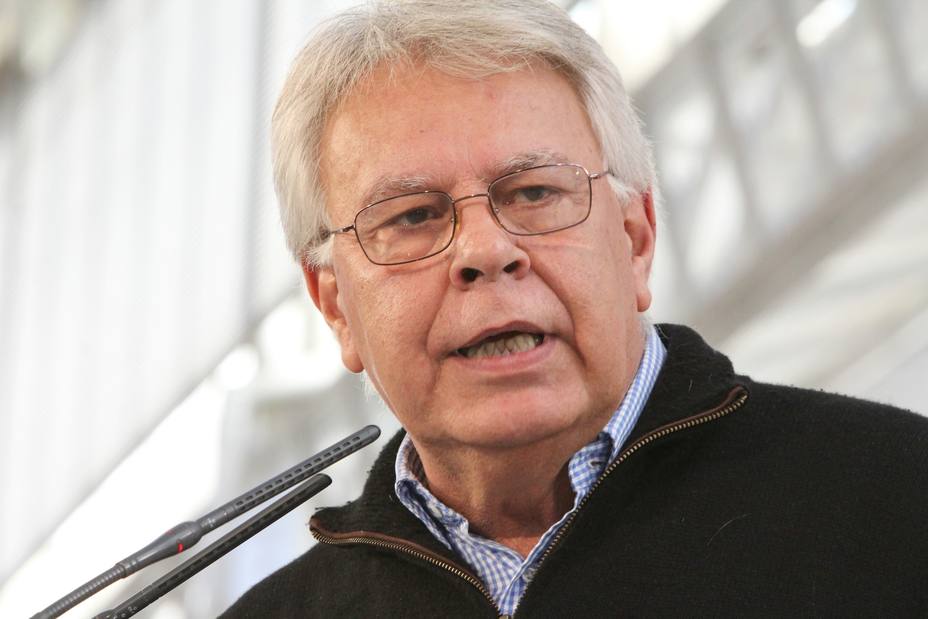 Felipe González exige a Maduro que no se «invente» una Constituyente