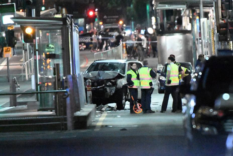 dos-detenidos-tras-atropello-menos-personas-melbourne_216355.jpg