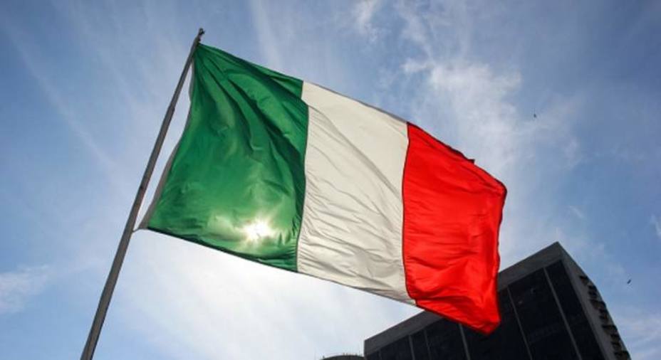 italianos-votan-manana-las-elecciones-regionales-lacio-lombardia_225362.jpg