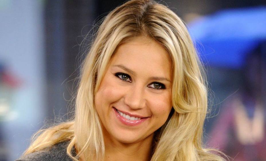 Anna Kournikova difundió imágenes de su cuerpo en bikini