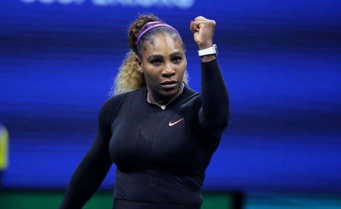 Serena Williams avanzó en menos de una hora