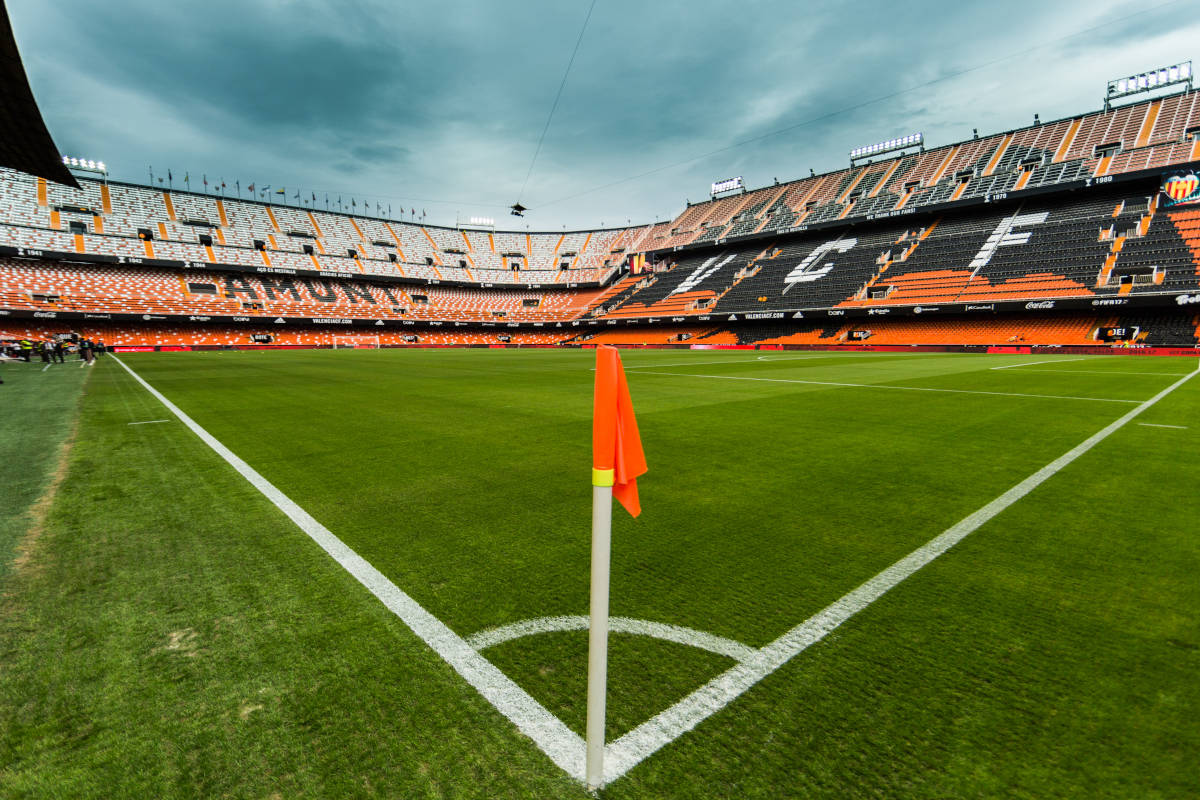 Mestalla Valencia- puerta cerrada