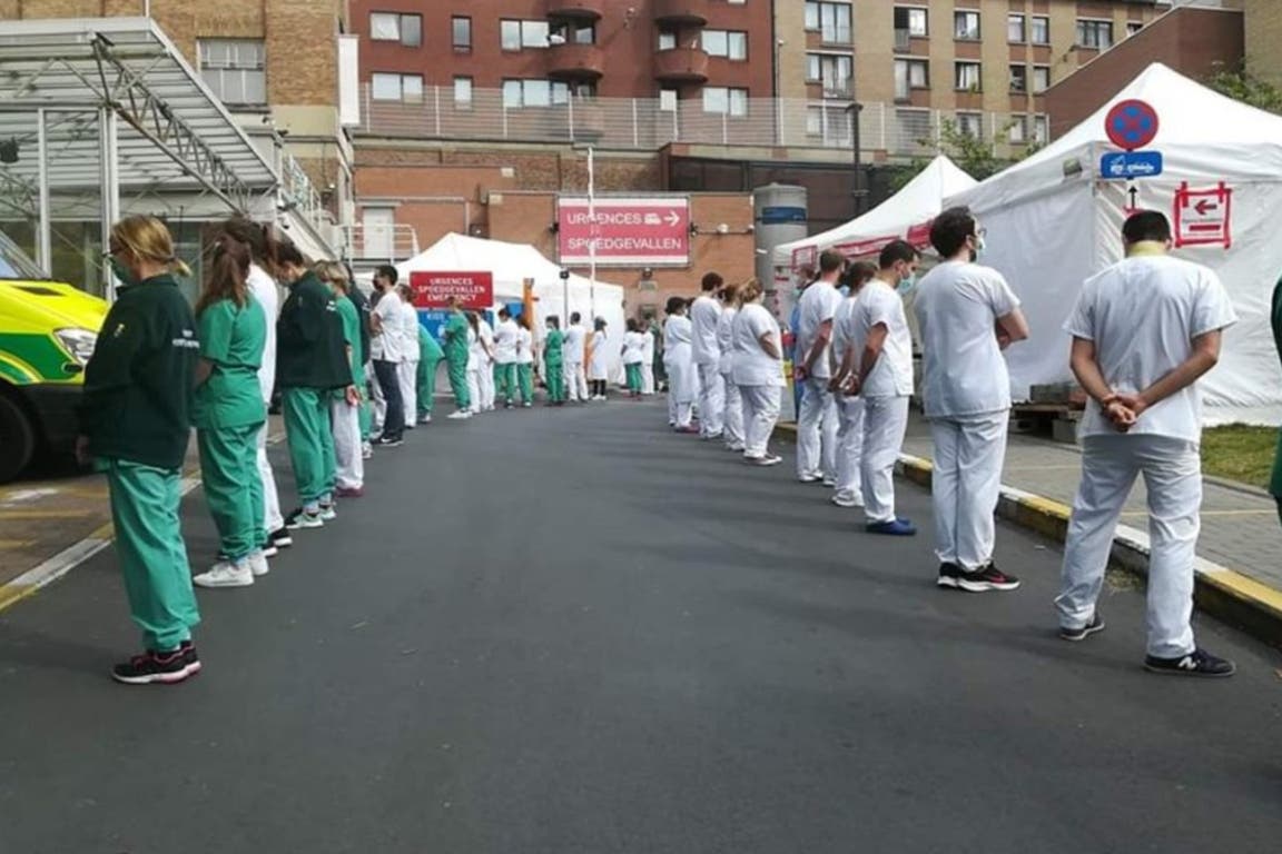 La protesta silenciosa del personal sanitario de Bélgica contra la primera ministra