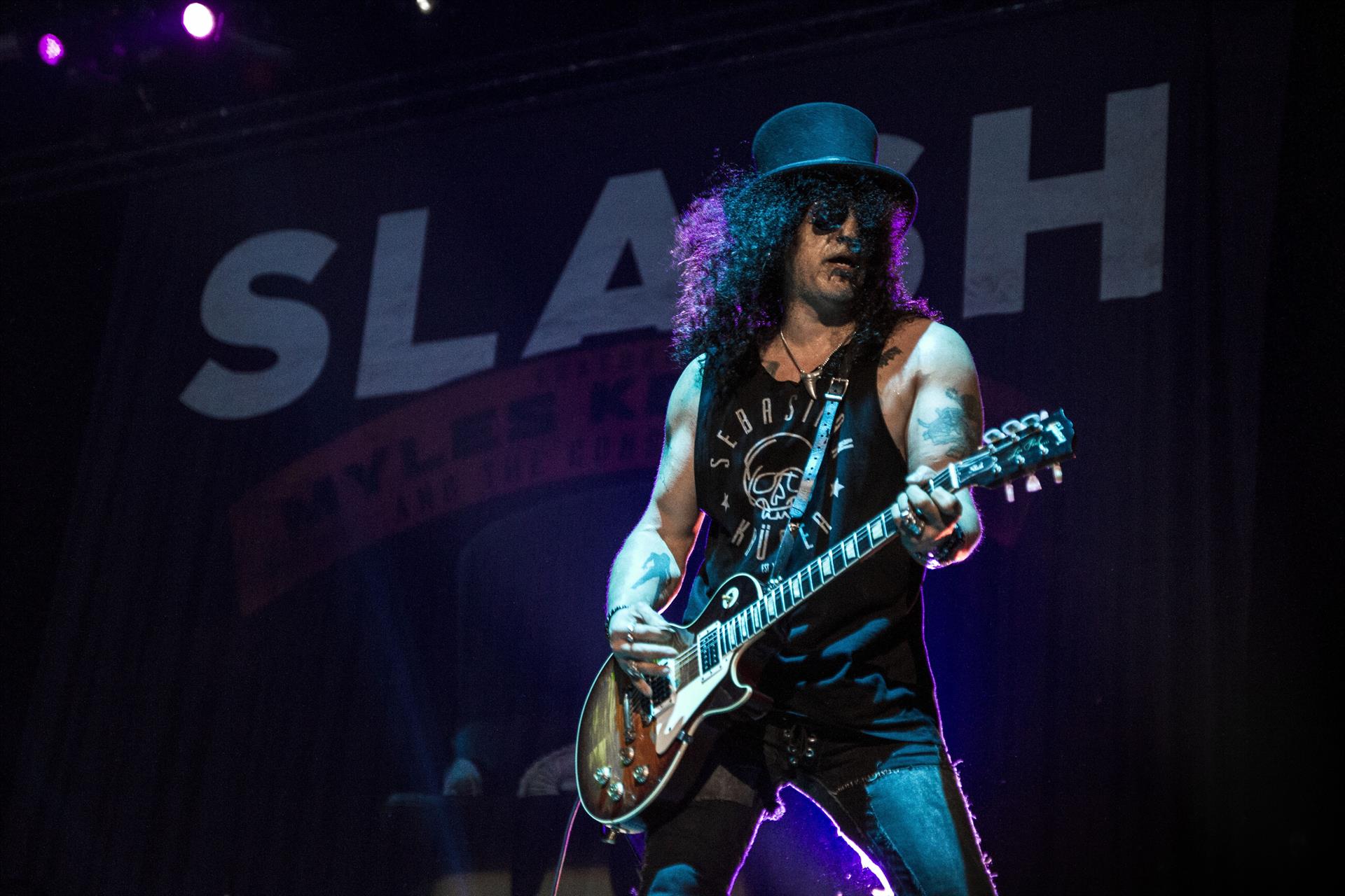 Slash: Estoy centrado en escribir nueva música y grabar guitarras para Guns n’ Roses