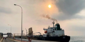 buques de Irán, gasolina