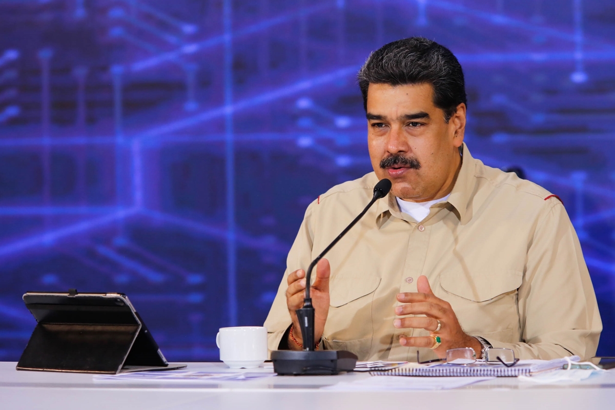 Maduro duda que haya flexibilización definitiva antes de Navidad