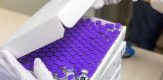 Pfizer y BioNTech firman un acuerdo con OMS para suministrar hasta 40 millones de dosis a países pobres