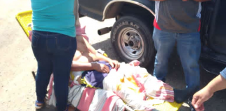 Concejal de Anzoátegui traslada a los enfermos y difuntos en su carro ante falta de transporte en la entidad