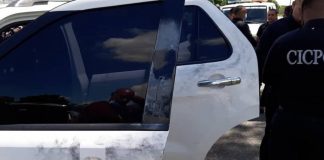Buscan a supuestos policías que saltaron vehículos blindados en Caracas
