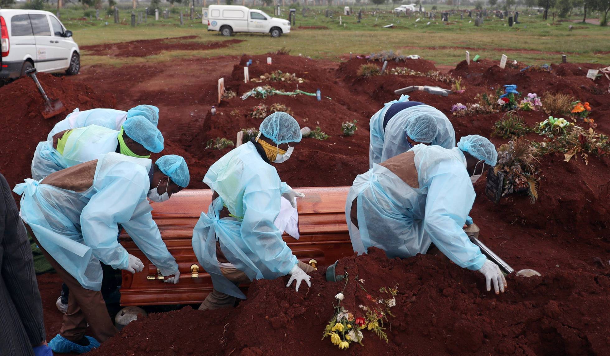 Balance AFP: más de 5 millones los muertos por covid-19 en el mundo