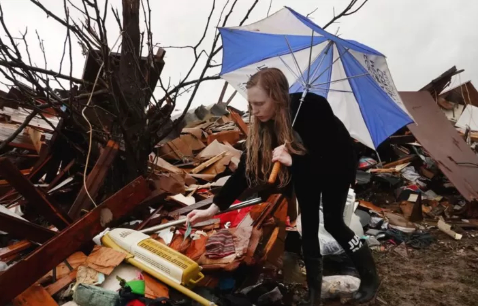 Más de 70 personas fallecieron en Kentucky tras los tornados