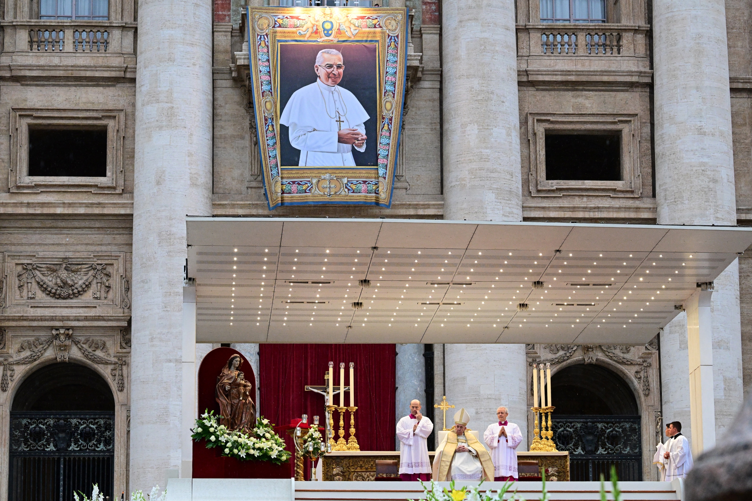 Francisco beatifica a Juan Pablo I, el efímero Papa de la sonrisa