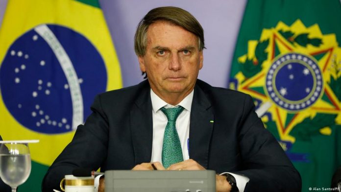Un hacker confiesa que Bolsonaro le sugirió invadir y manipular las urnas de votación