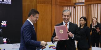 Venezuela y Rusia suscribieron 11 acuerdos de cooperación para la próxima década