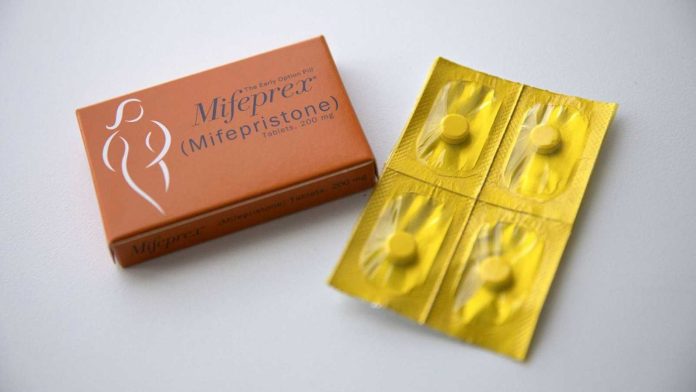 Tribunal de EEUU impone limitaciones a uso de píldora abortiva mifepristona