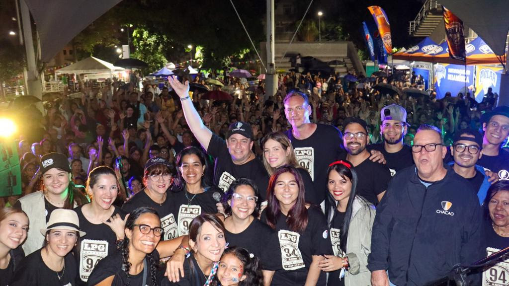 Más de 10 mil personas celebraron el aniversario de Los Palos Grandes con música, arte y cultura