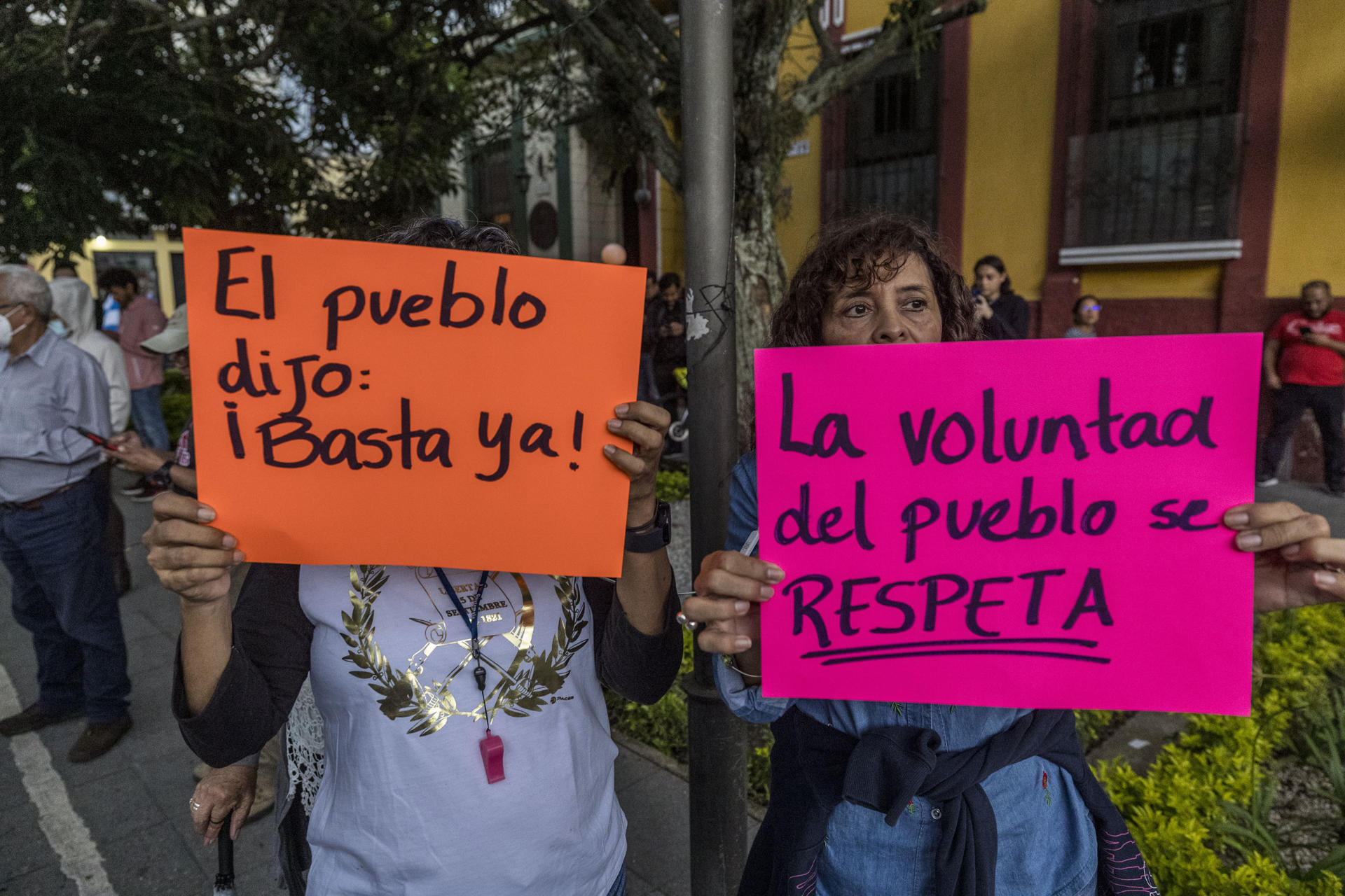 Suspenden a un partido que pasó a la segunda vuelta en Guatemala