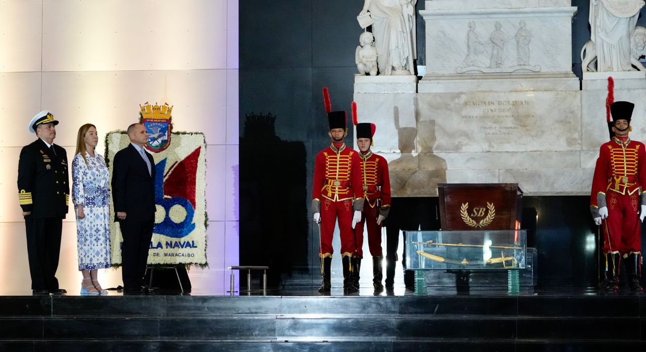 Venezuela conmemora el 240 aniversario del natalicio del Libertador Simón Bolívar