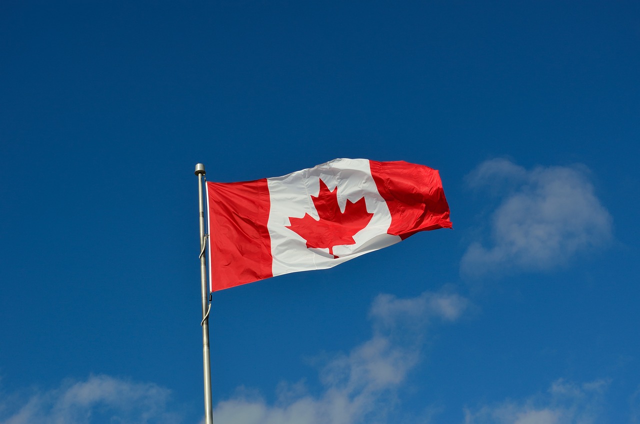 canadian-flag-g1ad7bbfde_1280