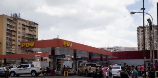 Venezuela está lejos de producir gasolina para cubrir la demanda