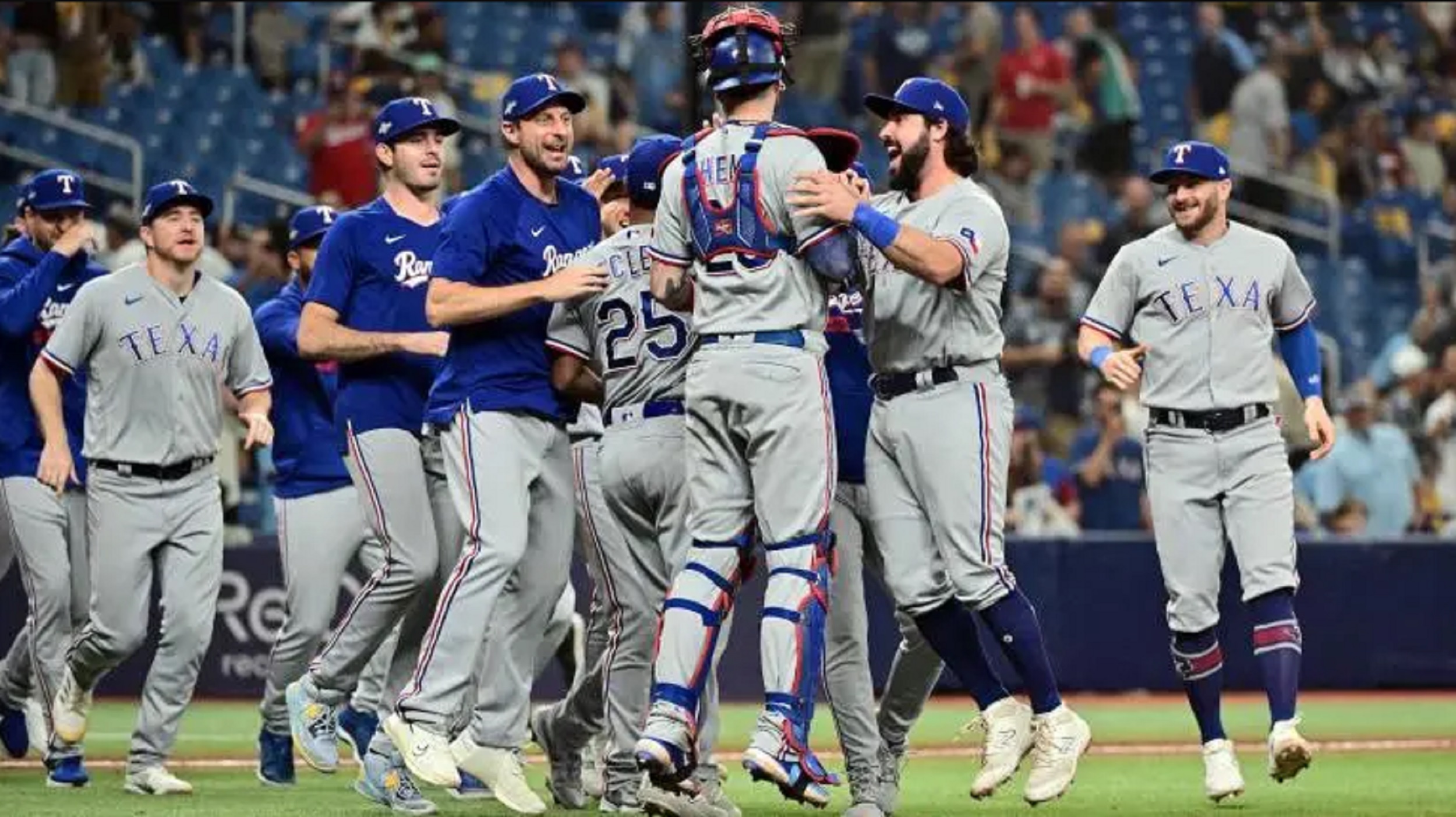 Diamondbacks, Filis, Mellizos y Rangers pasan a la Serie Divisional de la postemporada