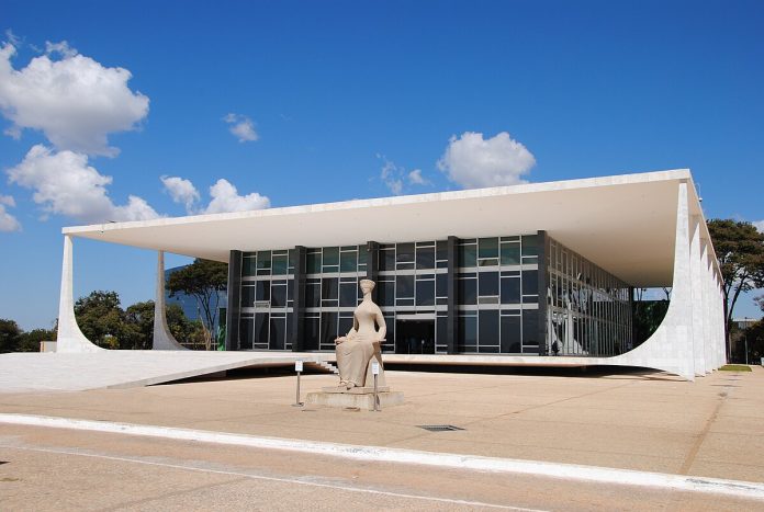 La Corte Suprema de Brasil abre la puerta a la criminalización de medios de comunicación