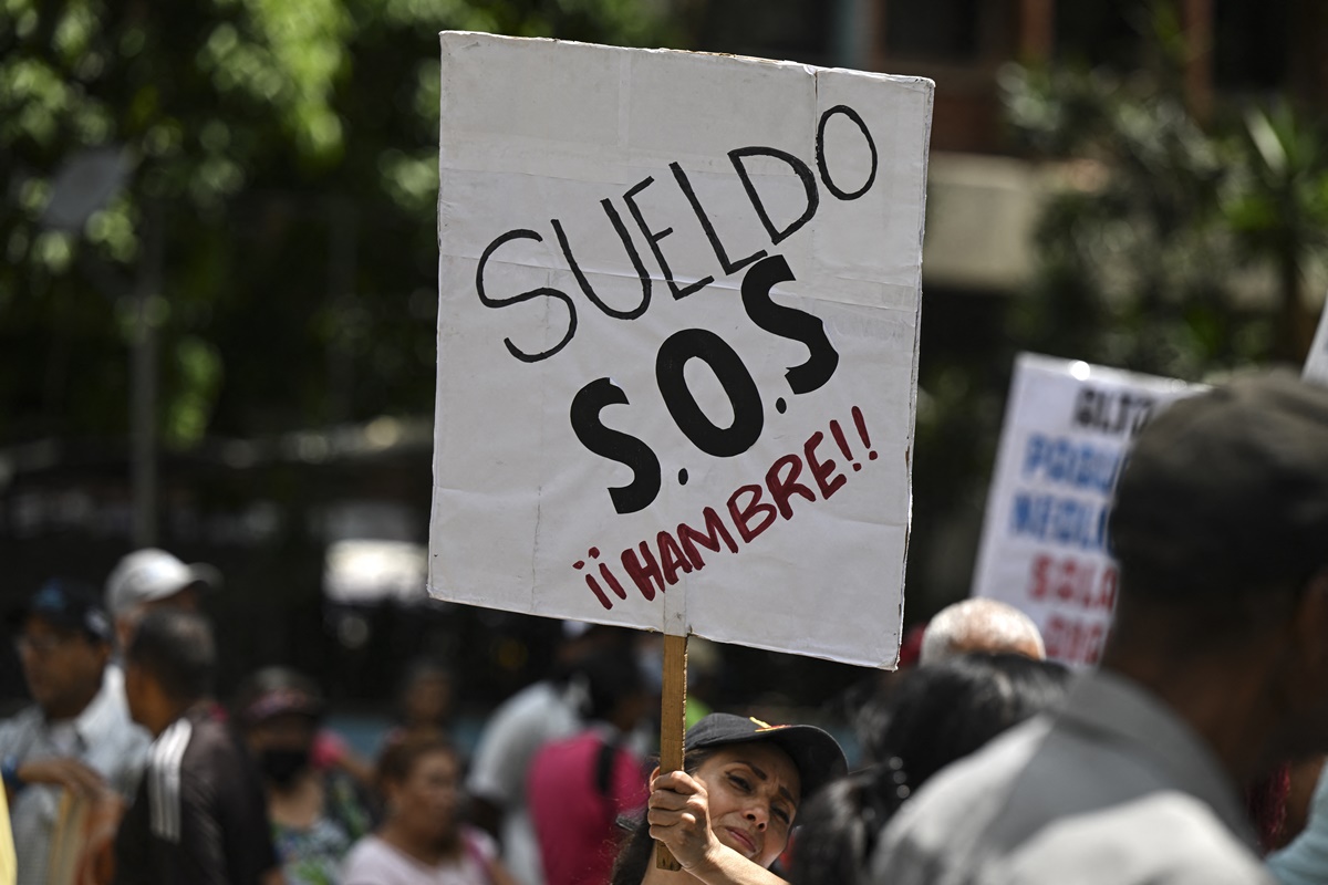 VENEZUELA-HEALTH-EDUCATION-PROTEST