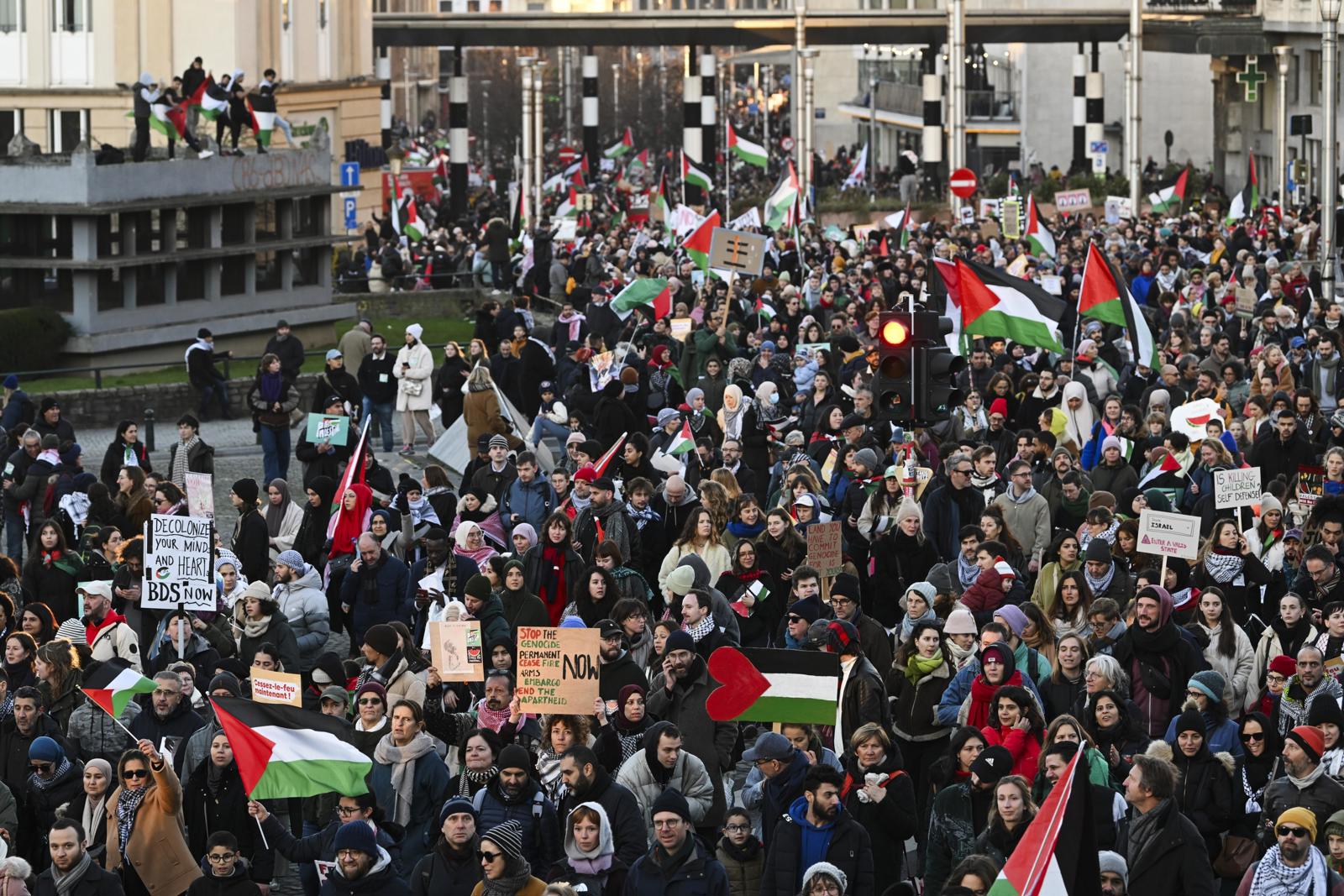 27.000 personas se manifiestan en Bruselas para pedir un alto el fuego en Gaza