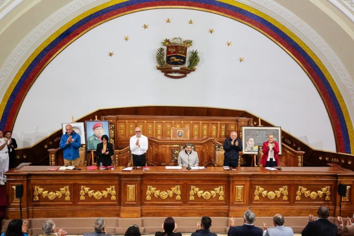 Maduro: Venezuela pagó caro el triunfo de la oposición en parlamentarias