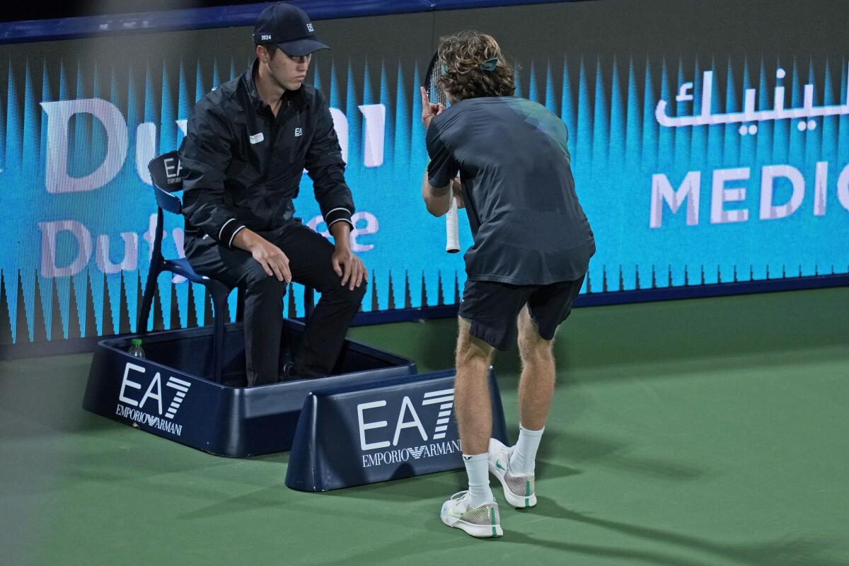 Andrey Rublev: el ataque de furia en la derrota ante Francisco Cerúndolo en el Masters 1000 de París