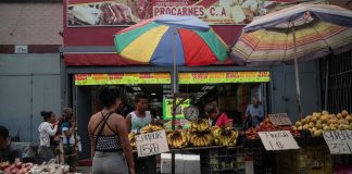 Alcaldía de Caracas cambió día de parada para los vendedores informales
