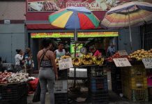 Venezuela, según el Instituto Internacional para el Desarrollo Gerencial, se encuentra en una posición preocupante en el panorama global de competitividad económica. Aumento salarial previsto para mayo será mediante bonificaciones