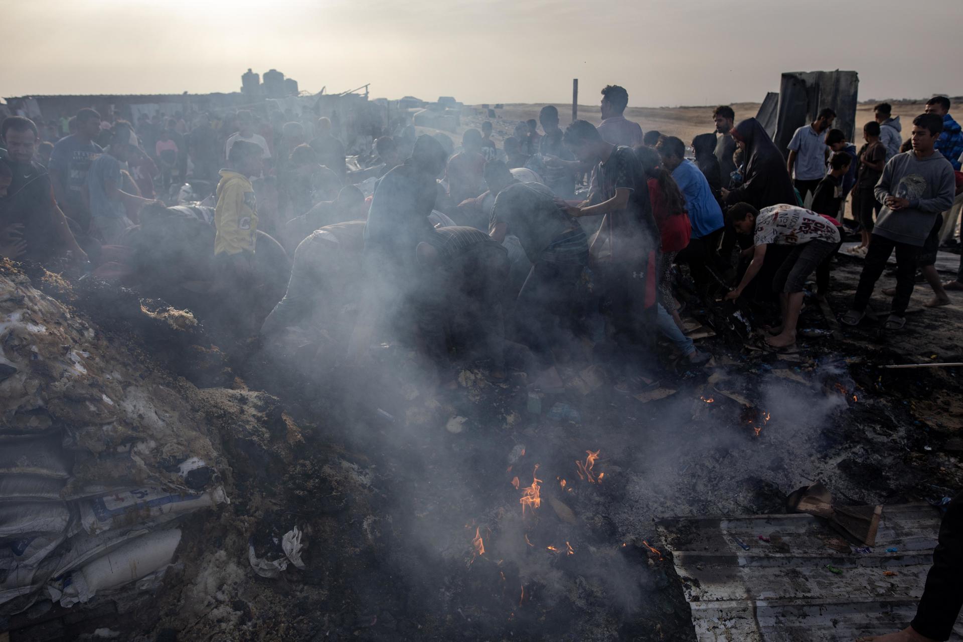 At least 40 killed in Israeli strikes on Rafah camp for displaced people