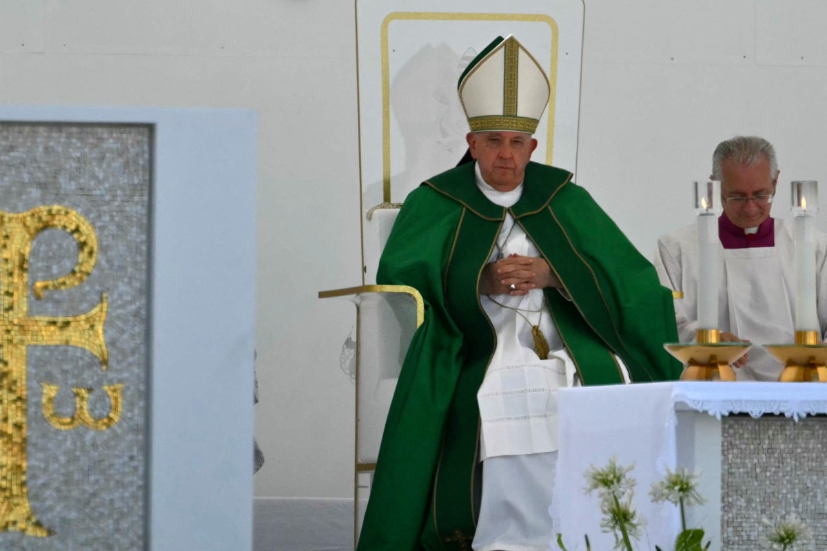 «La democracia no goza de buena salud», asegura el papa Francisco