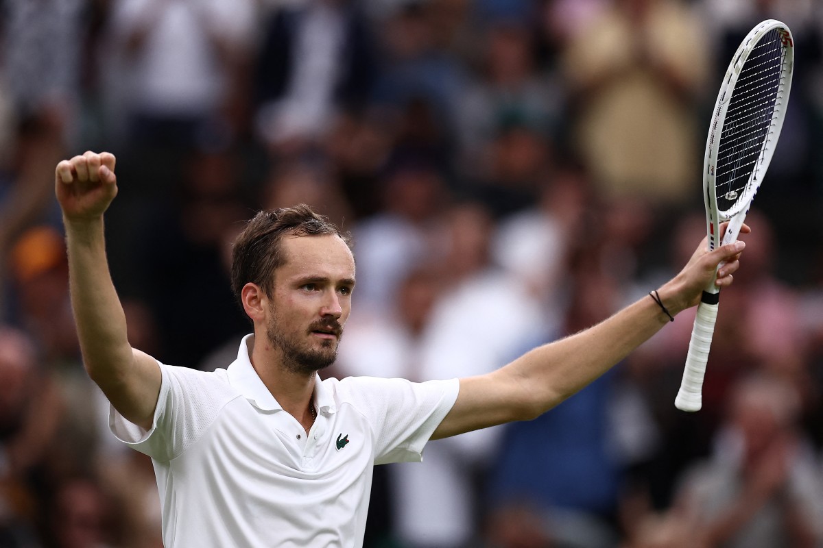 Alcaraz y Medvedev repetirán semifinal en Wimbledon