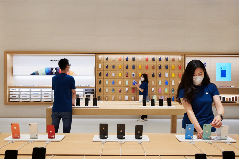 Apple sale de los 5 primeros puestos en ventas en China