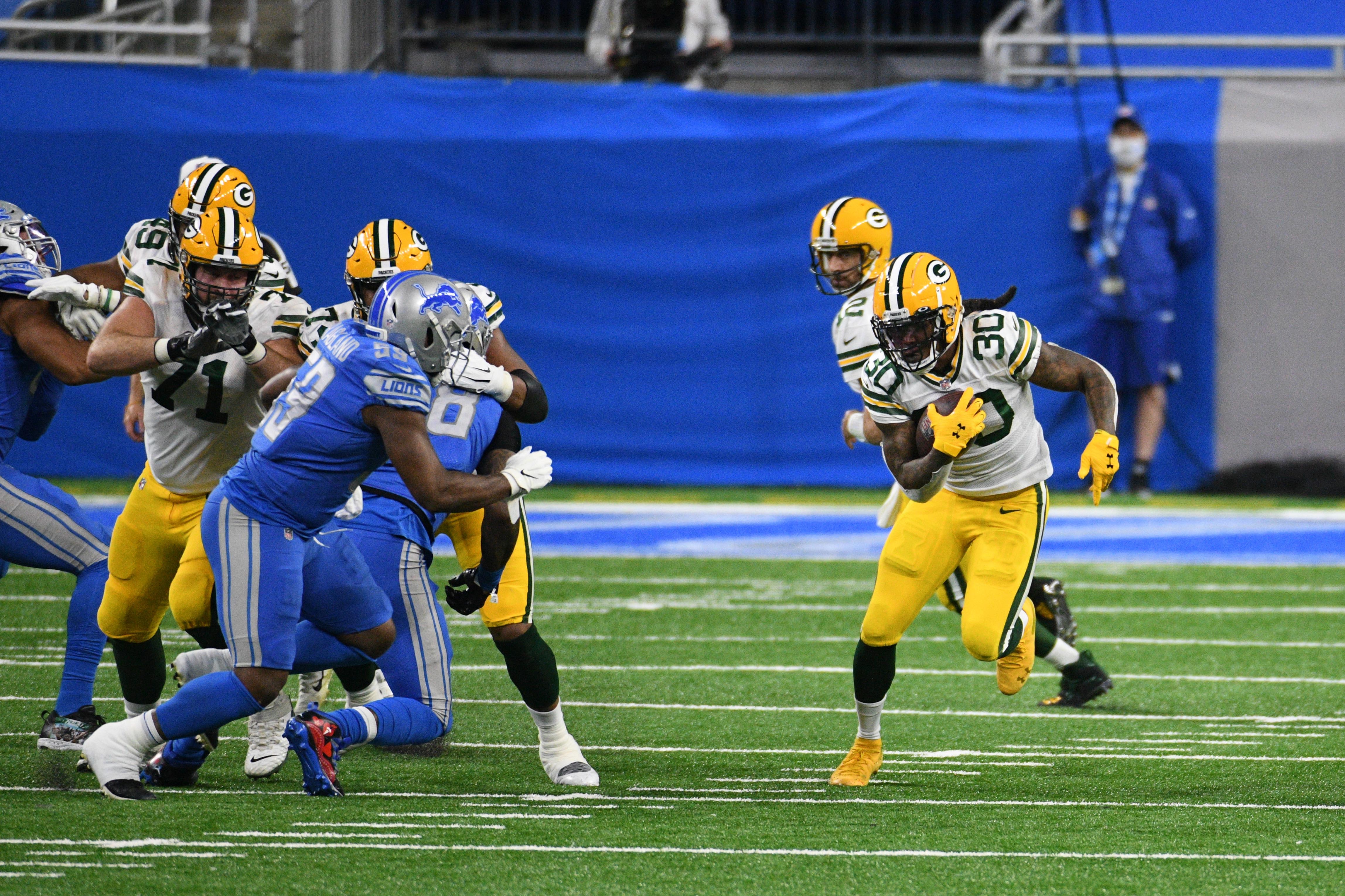 NFL: Green Bay Packers at Detroit Lions