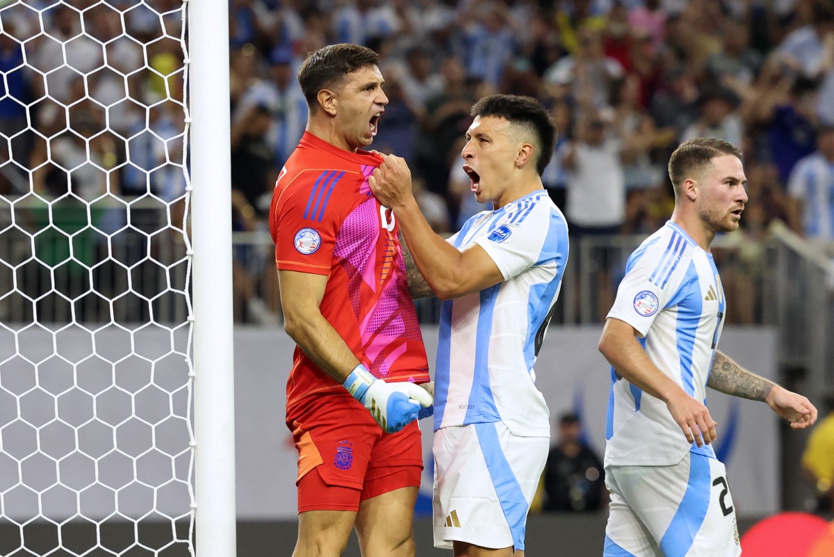 El Dibu Martínez se agiganta en los penales y lleva a Argentina a semifinales de la Copa América