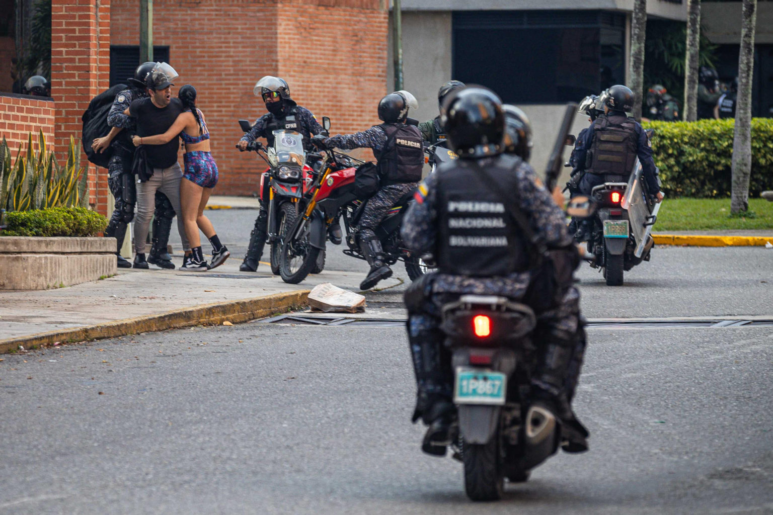 Hay 13 trabajadores de prensa detenidos tras el proceso electoral