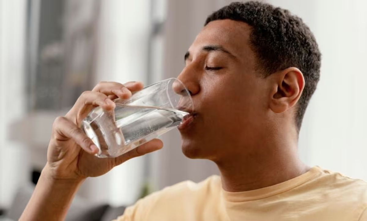 ¿Cómo es el método japonés para perder peso bebiendo agua?