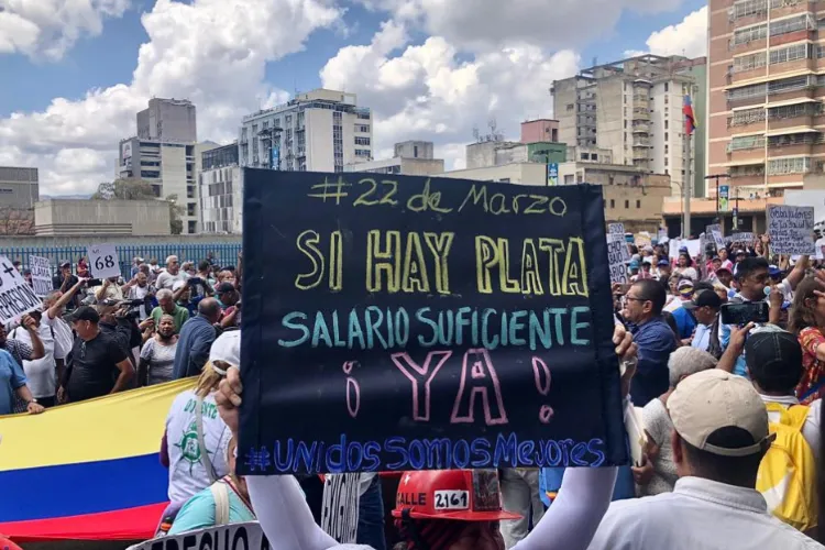 Protesta en Caracas: Trabajadores del sector público exigen salarios dignos