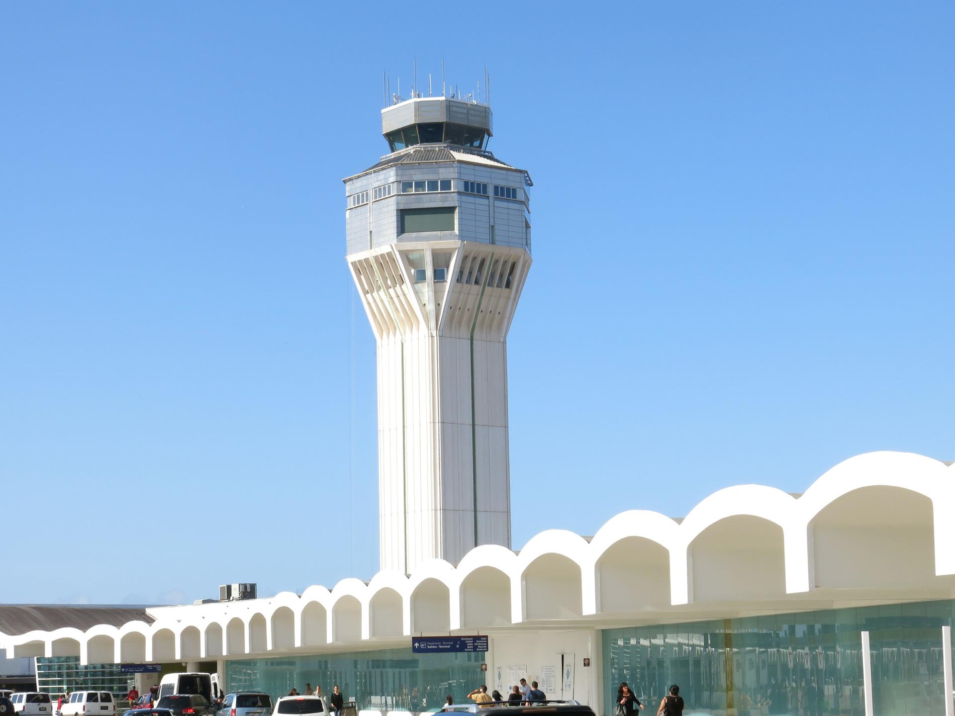 Distinguen al aeropuerto internacional de San Juan por estar preparado ante tsunamis