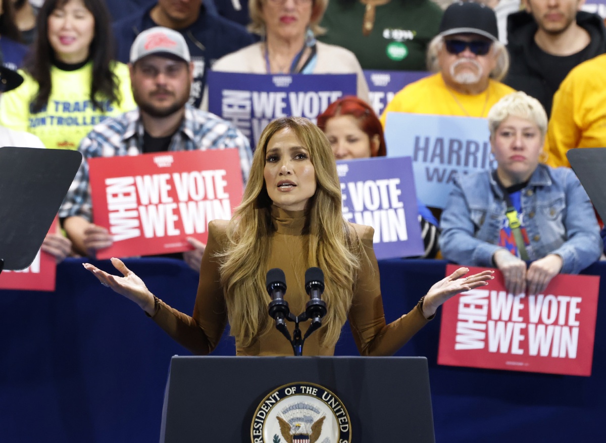 Jennifer Lopez apoya a Kamala Harris