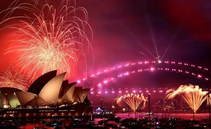 Australia recibió el 2025 con un espectáculo de fuegos artificiales