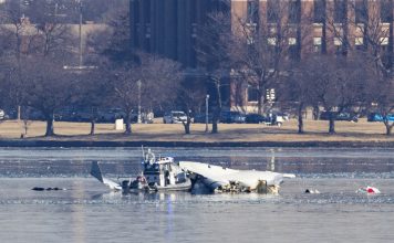 Accidente aéreo en Washington: revelan audio entre la torre de control y el helicóptero antes de colisionar