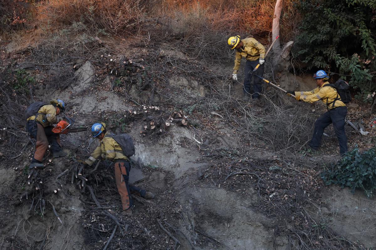 Subió a 25 cifra de muertos por incendios en Los Ángeles