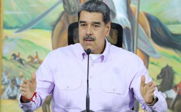 Maduro crea compañía de Metrobús y promete 2.000 unidades