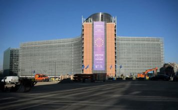 La UE responde con contramedidas a los aranceles de EE UU al acero y aluminio