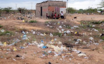 La Guajira colombiana: un desierto donde indígenas y migrantes padecen los recortes de Trump