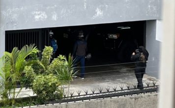 Denunciaron que allanaron la vivienda de Humberto Villalobos, uno de los opositores que estaba en la Embajada de Argentina